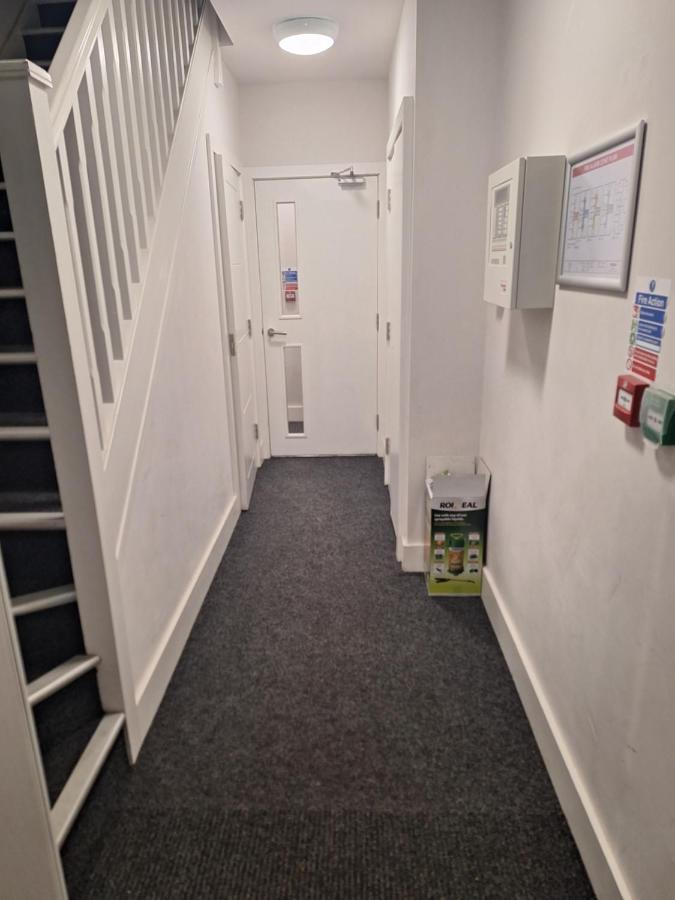 Deluxe Single Room Only For One Adult Northolt  Exterior foto